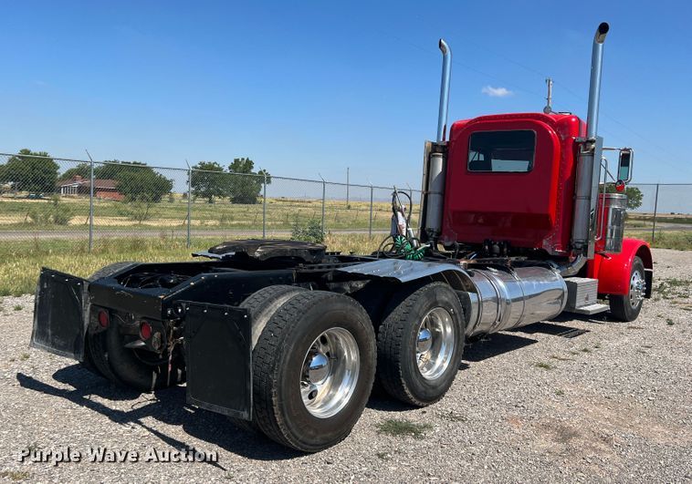 image for item DS8392 1999 Peterbilt 379  semi truck