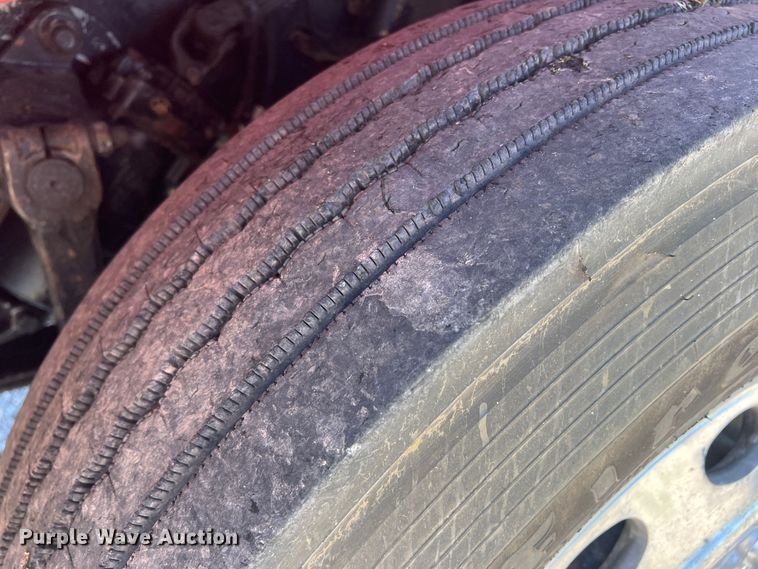 image for item DS8392 1999 Peterbilt 379  semi truck