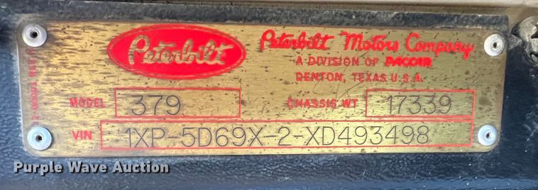 image for item DS8392 1999 Peterbilt 379  semi truck