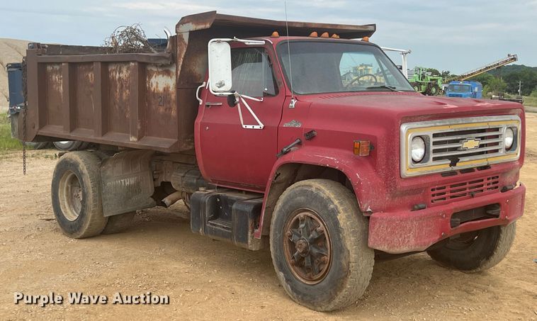image for item HL9200 1985 Chevrolet C70  dump truck