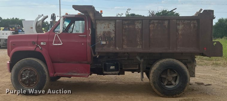 image for item HL9200 1985 Chevrolet C70  dump truck