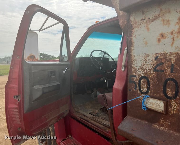 image for item HL9200 1985 Chevrolet C70  dump truck