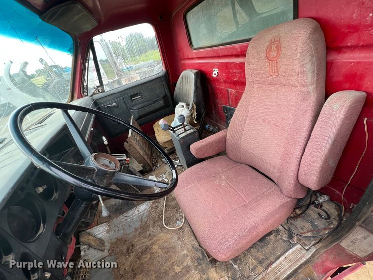 image for item HL9200 1985 Chevrolet C70  dump truck