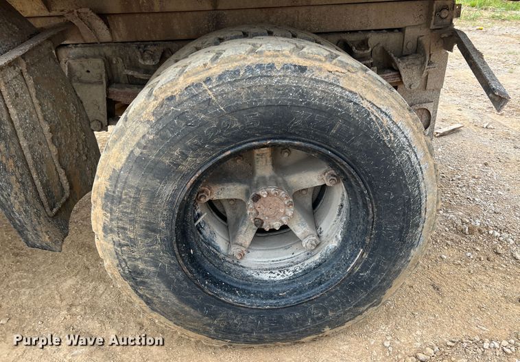 image for item HL9200 1985 Chevrolet C70  dump truck