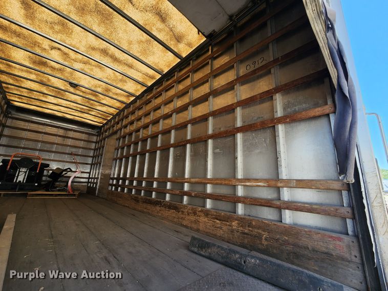 image for item JB9073 2007 Hino 268  box truck