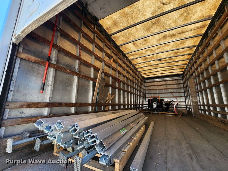 image for item JB9073 2007 Hino 268  box truck