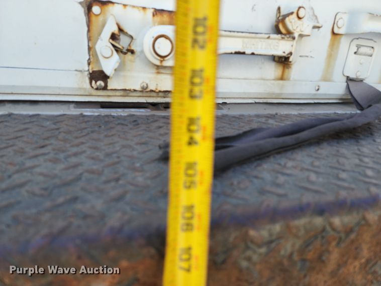 image for item JB9073 2007 Hino 268  box truck