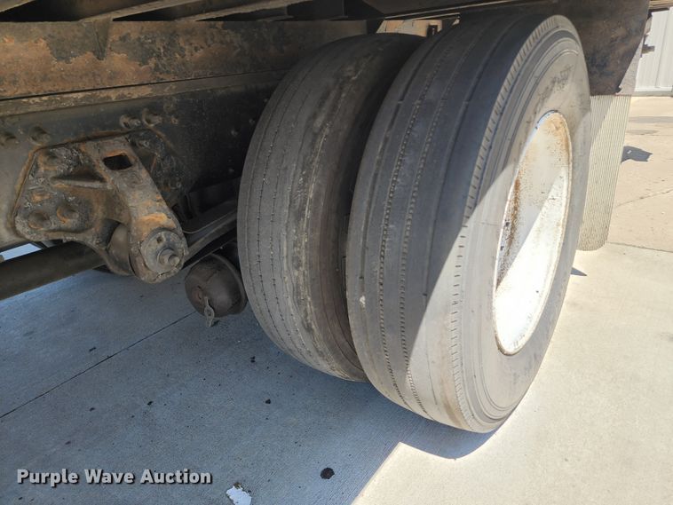 image for item JB9073 2007 Hino 268  box truck