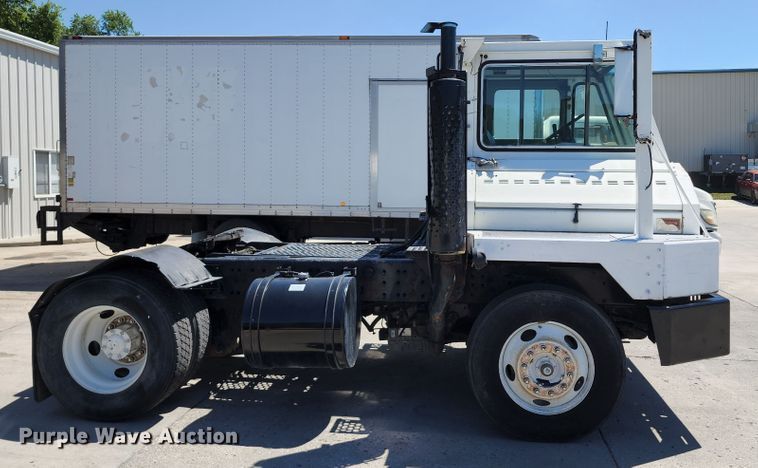 image for item JB9074 2006 Kalmar 30  yard truck