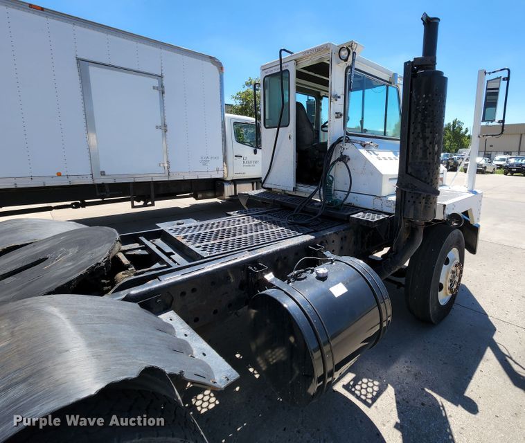 image for item JB9074 2006 Kalmar 30  yard truck