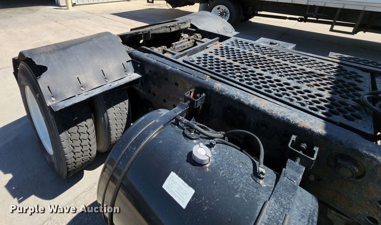 image for item JB9074 2006 Kalmar 30  yard truck