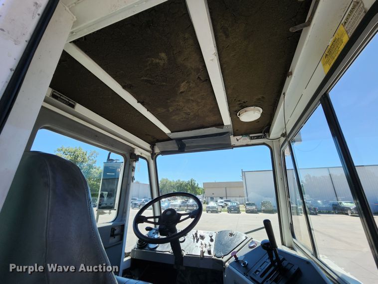 image for item JB9074 2006 Kalmar 30  yard truck