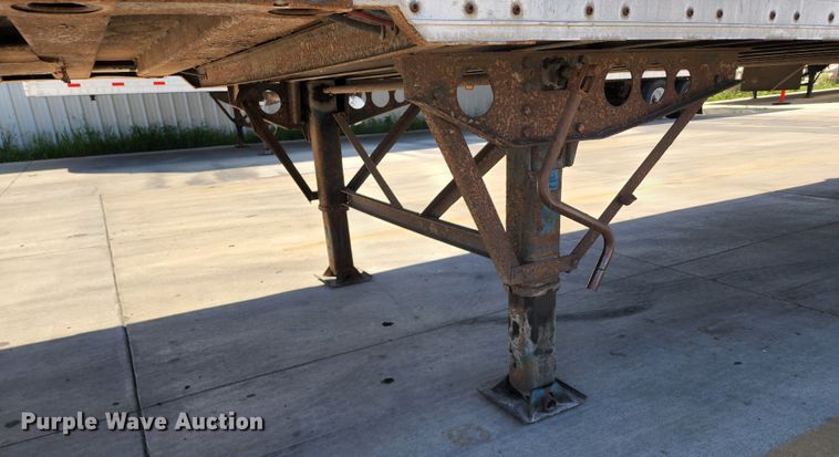 image for item JB9076 1999 Wabash  dry van trailer