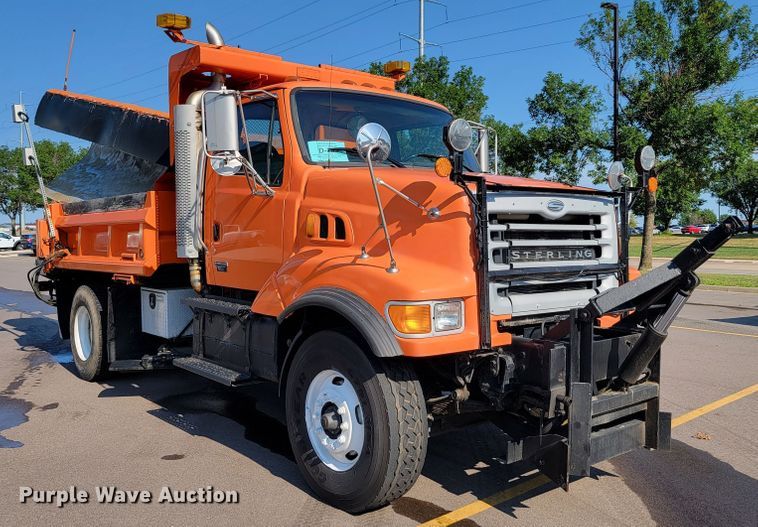image for item JC9708 2005 Sterling L8500  dump truck