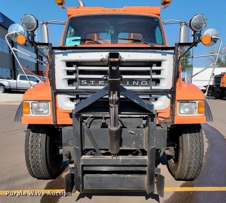 image for item JC9708 2005 Sterling L8500  dump truck