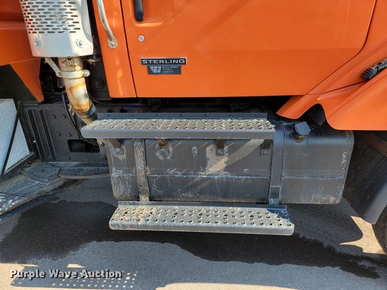 image for item JC9708 2005 Sterling L8500  dump truck