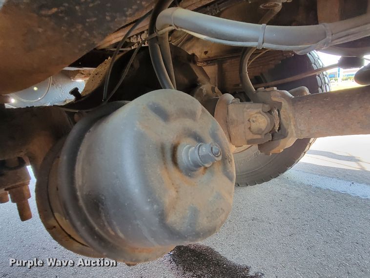 image for item JC9708 2005 Sterling L8500  dump truck