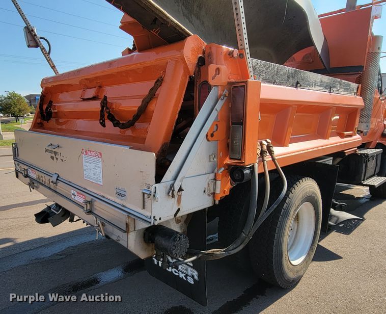 image for item JC9708 2005 Sterling L8500  dump truck