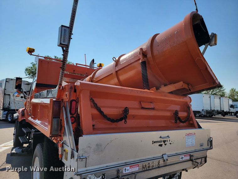 image for item JC9708 2005 Sterling L8500  dump truck