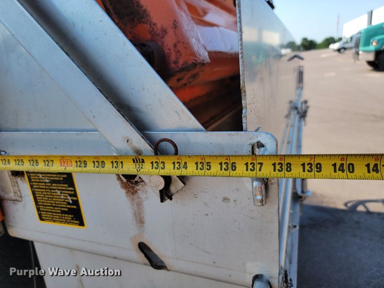 image for item JC9708 2005 Sterling L8500  dump truck