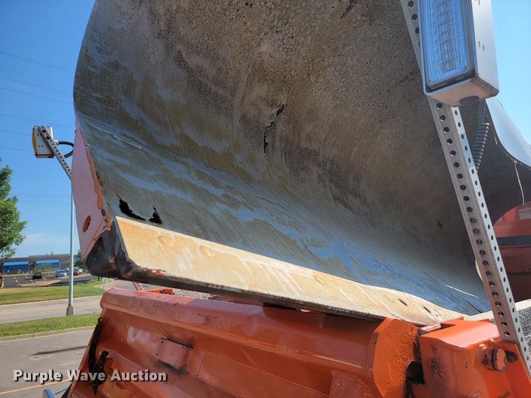 image for item JC9708 2005 Sterling L8500  dump truck