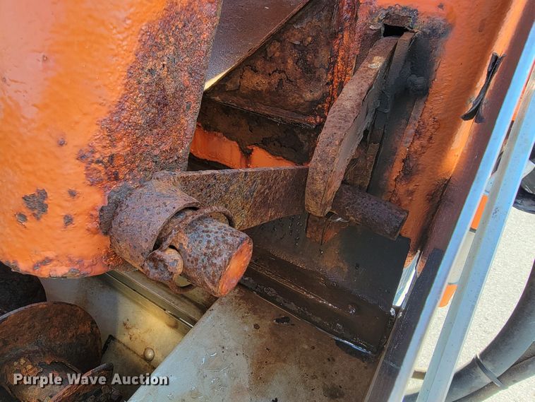 image for item JC9708 2005 Sterling L8500  dump truck