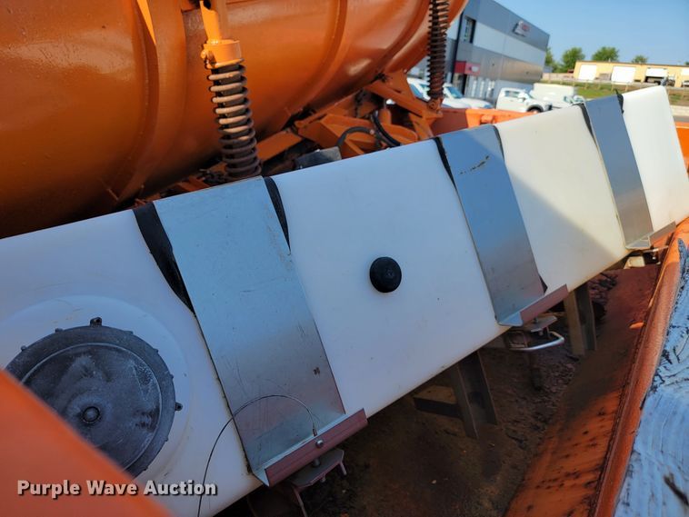 image for item JC9708 2005 Sterling L8500  dump truck