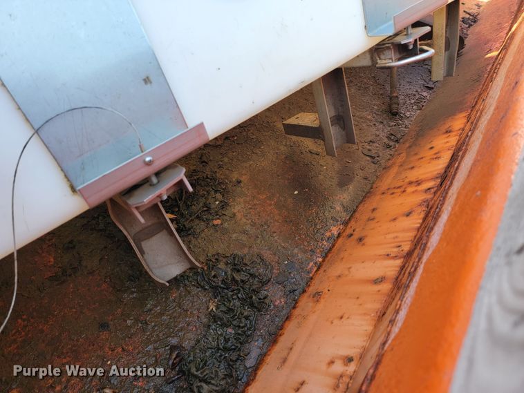 image for item JC9708 2005 Sterling L8500  dump truck