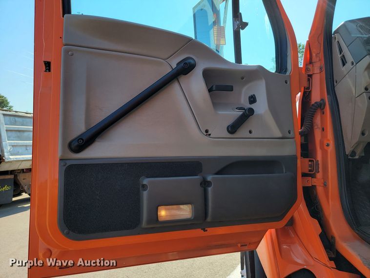 image for item JC9708 2005 Sterling L8500  dump truck