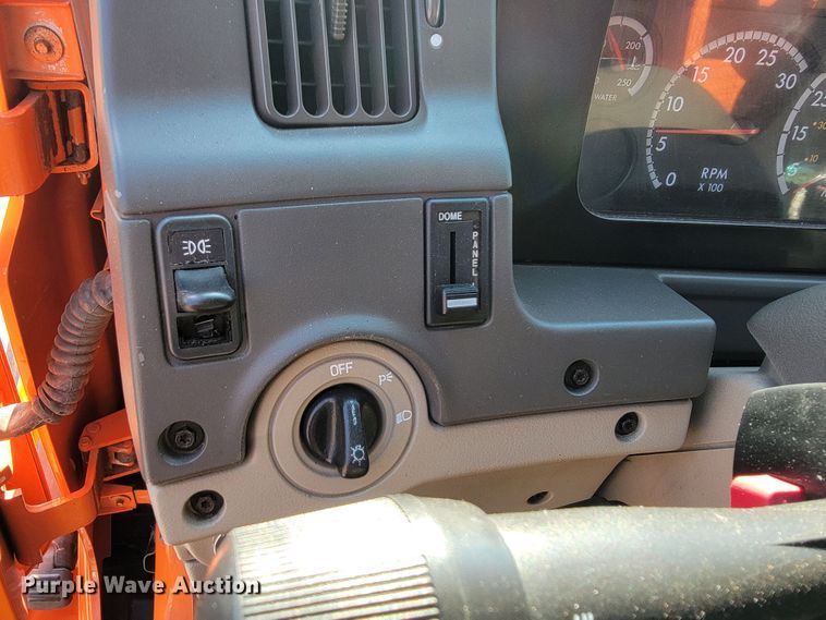 image for item JC9708 2005 Sterling L8500  dump truck