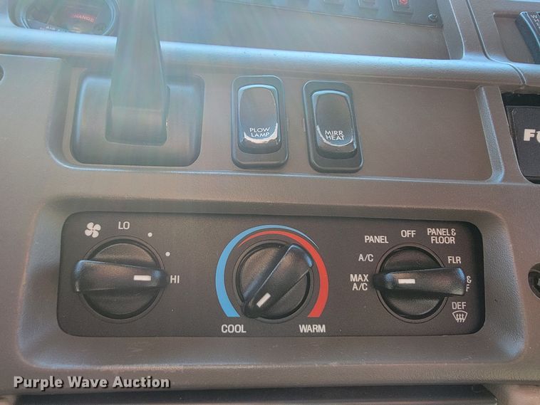 image for item JC9708 2005 Sterling L8500  dump truck