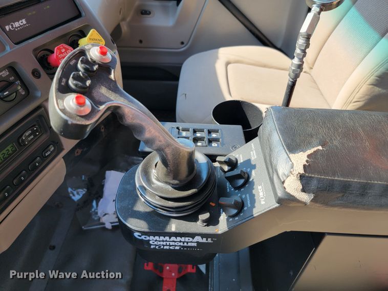 image for item JC9708 2005 Sterling L8500  dump truck