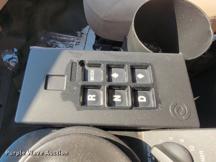 image for item JC9708 2005 Sterling L8500  dump truck