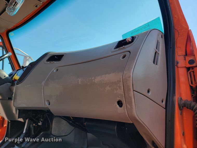 image for item JC9708 2005 Sterling L8500  dump truck