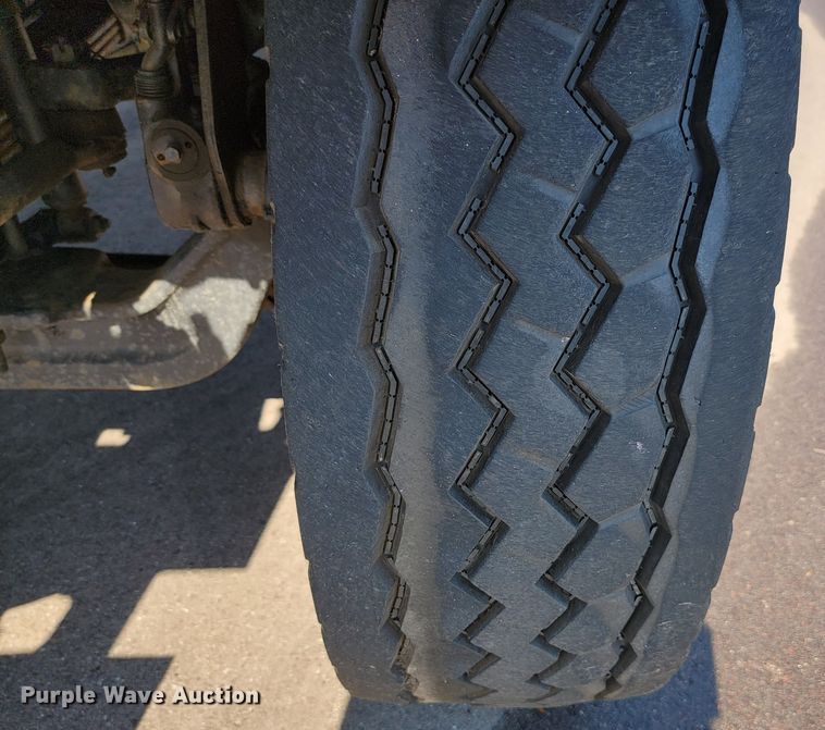 image for item JC9708 2005 Sterling L8500  dump truck