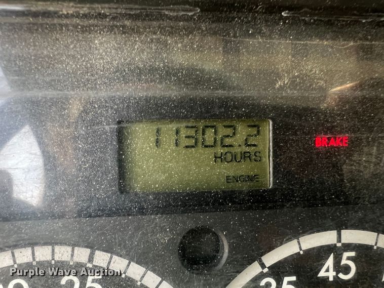 image for item JM9190 2007 Freightliner Business Class M2  semi truck