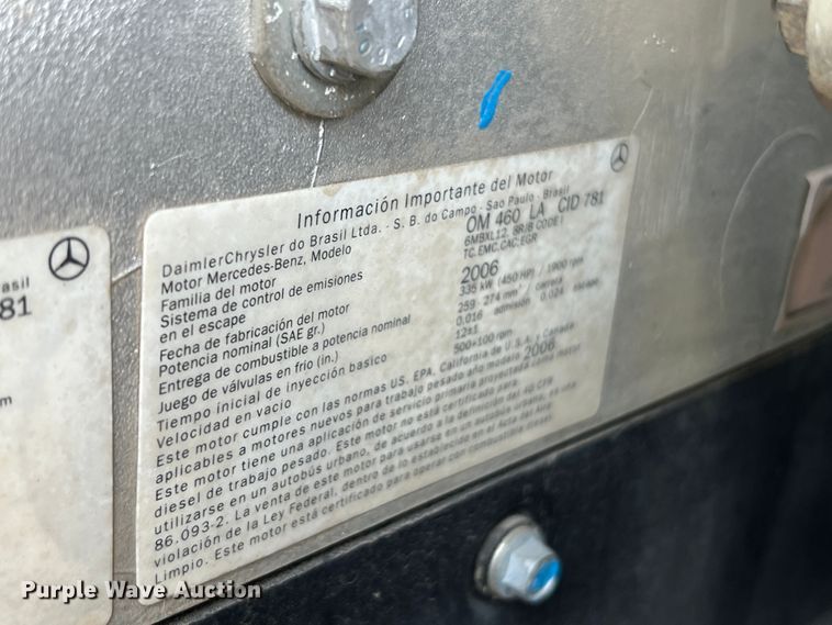 image for item JM9190 2007 Freightliner Business Class M2  semi truck