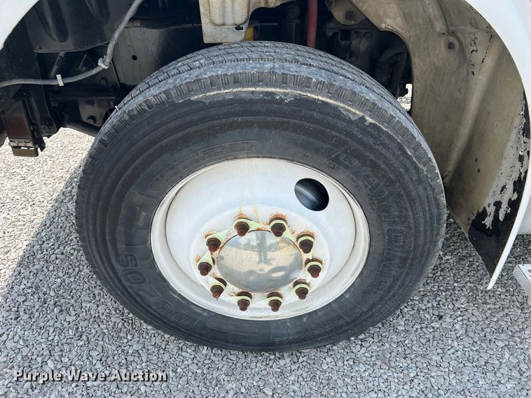 image for item JM9190 2007 Freightliner Business Class M2  semi truck