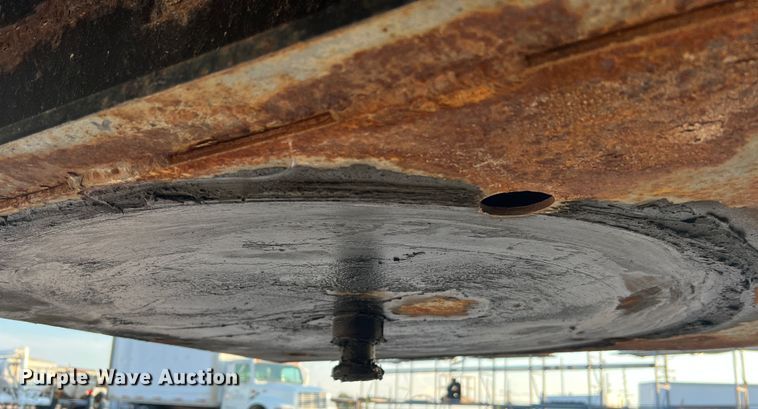 image for item JM9197 1989 Trail King TS70CS-482  drop deck trailer