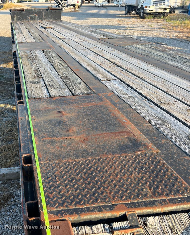 image for item JM9197 1989 Trail King TS70CS-482  drop deck trailer