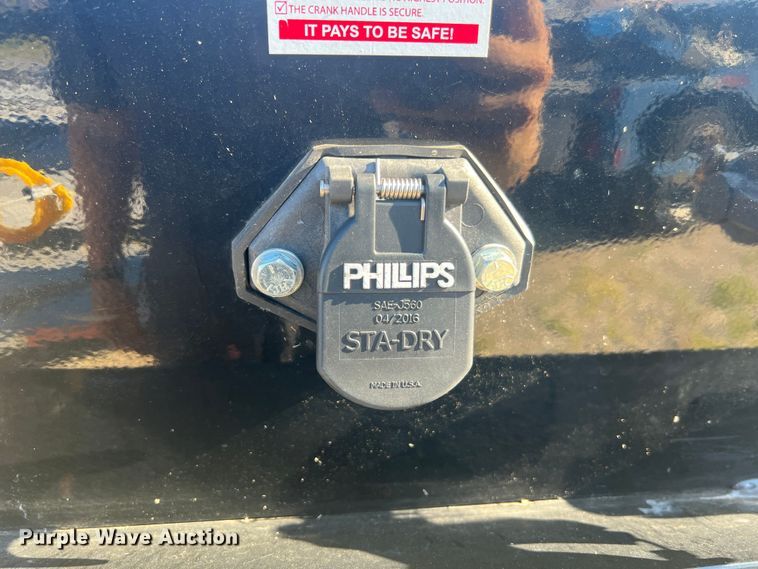 image for item JM9224 2022 Behnke Enterprise Inc. FB8X53SS-0TR-60SL  drop deck trailer