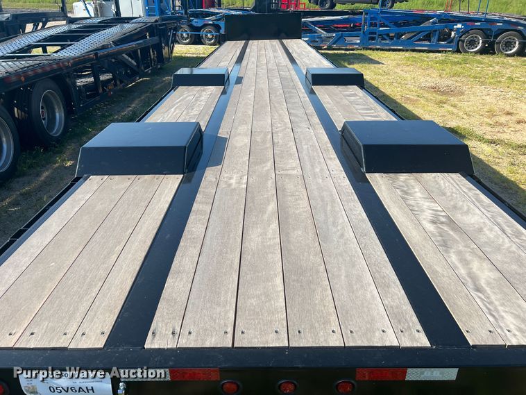image for item JM9224 2022 Behnke Enterprise Inc. FB8X53SS-0TR-60SL  drop deck trailer
