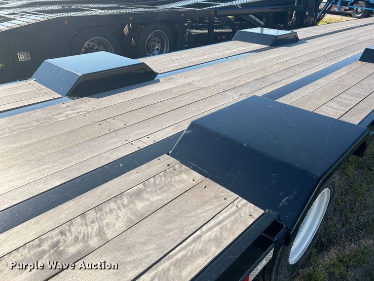 image for item JM9224 2022 Behnke Enterprise Inc. FB8X53SS-0TR-60SL  drop deck trailer