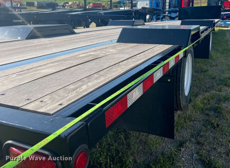 image for item JM9224 2022 Behnke Enterprise Inc. FB8X53SS-0TR-60SL  drop deck trailer