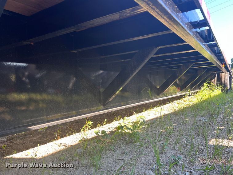 image for item JM9224 2022 Behnke Enterprise Inc. FB8X53SS-0TR-60SL  drop deck trailer