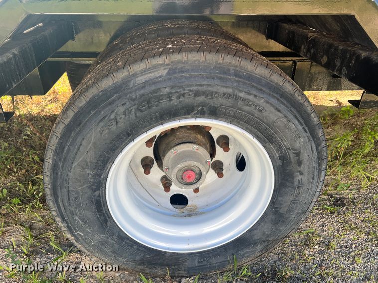 image for item JM9224 2022 Behnke Enterprise Inc. FB8X53SS-0TR-60SL  drop deck trailer