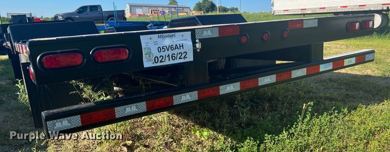 image for item JM9224 2022 Behnke Enterprise Inc. FB8X53SS-0TR-60SL  drop deck trailer