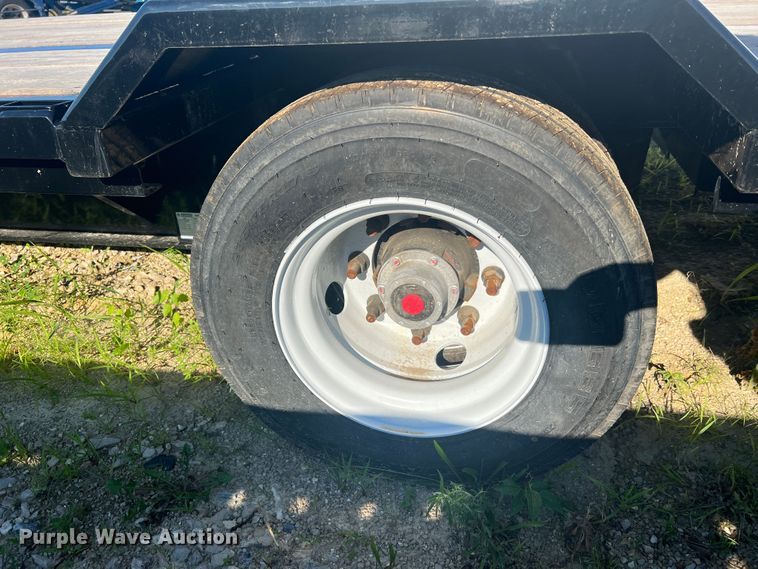 image for item JM9224 2022 Behnke Enterprise Inc. FB8X53SS-0TR-60SL  drop deck trailer