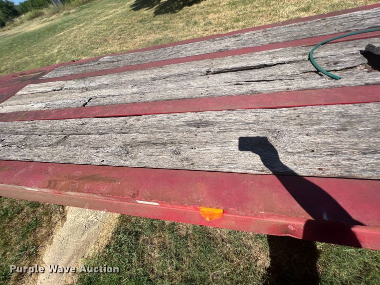 image for item JX9348 1984 Atoka  oilfield trailer