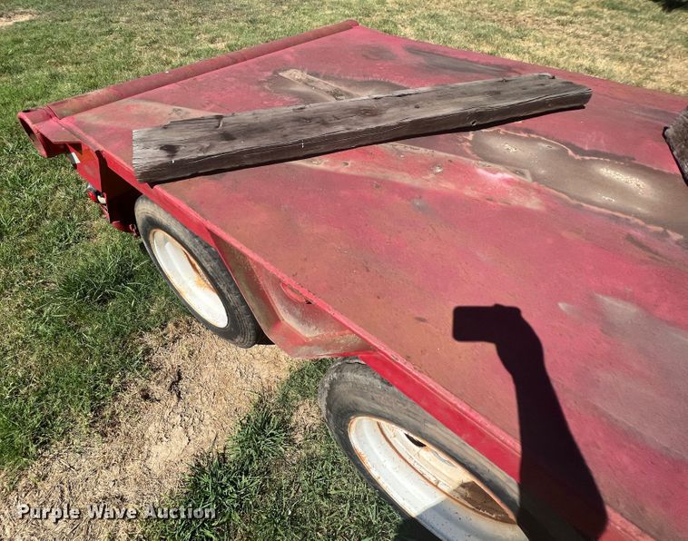 image for item JX9348 1984 Atoka  oilfield trailer